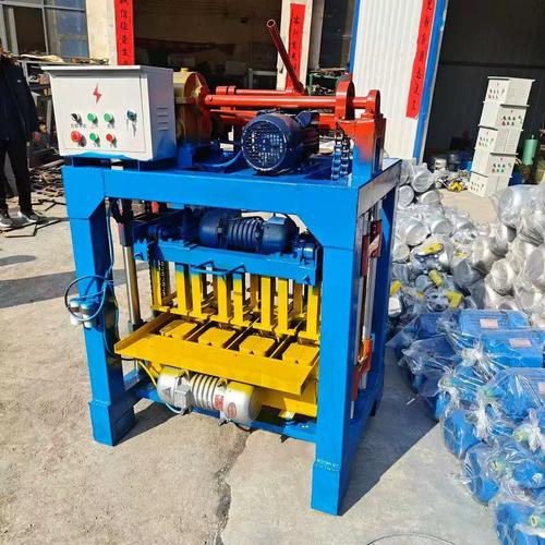 小型半自動水泥磚生產線制磚機出口空心磚機制磚機